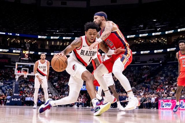 欧文34分独行侠大胜马刺6连胜 国王逆转胜掘金