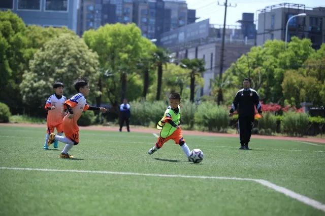 霍姆格伦35+14雷霆轻取爵士 国王送猛龙8连败